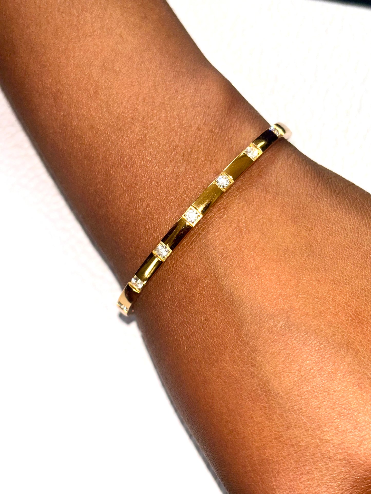 Ellie Bangle